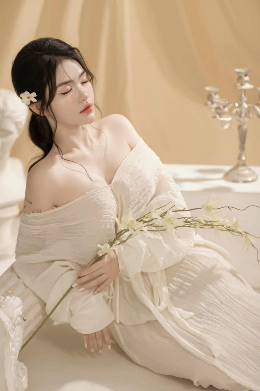 Nữ học sinh có hoàn cảnh khó khăn trở thành con mồi cho những gã đàn công giàu có
