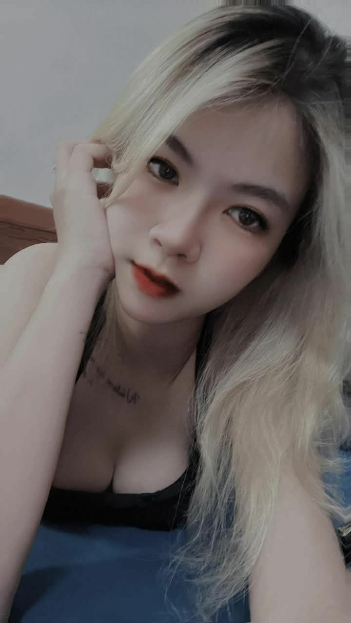 Ảnh sex riêng tư mới nhất của bậc thầy selfie siêu nổi tiếng "Poke Director" ~ Bạn gái loli mặc áo len gợi cảm, quan hệ không dùng bao cao su trong phòng tắm...